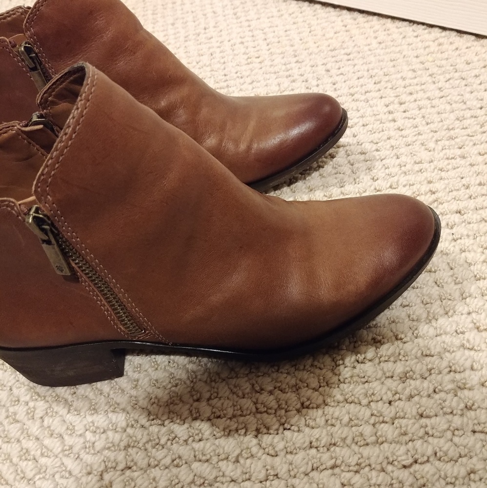 *SOLD**EUC* Lucky Brand Basel Bootie Toffee - Picture 3 of 8